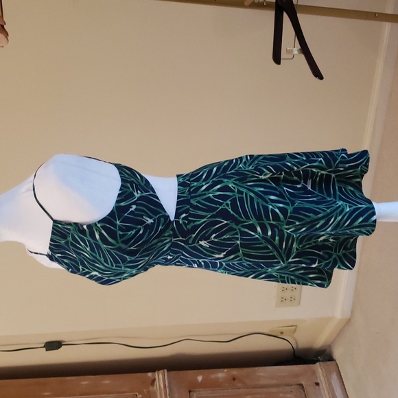 Midi Dress Forever 21 Size S Forest Leaves - Picture 3 of 7